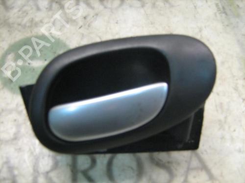 Used Front right interior door handle Front right interior door handle PEUGEOT 206 Hatchback (2A/C) 2.0 HDI 90 (90 hp) 3778252 3778252