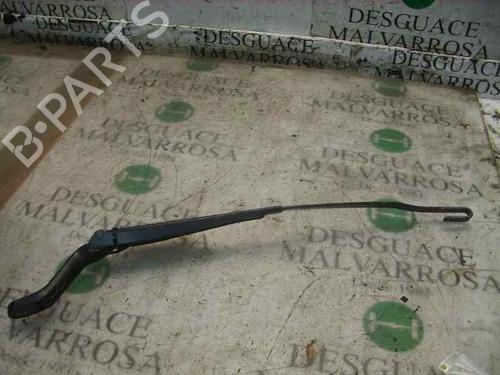 Used Front windshield wiper arm Front windshield wiper arm 3738316 3738316