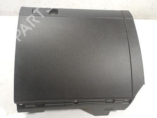 glove-box-vw-t-roc-convertible-ac7-ac8-2019-36552115 main image
