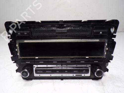 Radio SKODA RAPID (NH3, NK3, NK6) 1.6 TDI (105 hp) 13578954