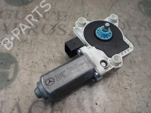 Rudehejsemotor bagstkærm venstre MERCEDES-BENZ E-CLASS (W211) E 280 CDI (211.020) (190 hp) 3798173