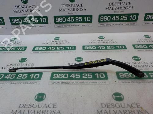 Used Front windshield wiper arm Front windshield wiper arm RENAULT LAGUNA II Grandtour (KG0/1_) 1.9 dCi (KG1A, KG1W, KG0G) (110 hp) 3867828 3867828
