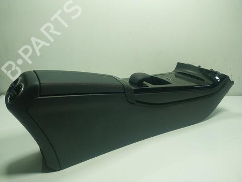 Used Armrest / Center console MERCEDES-BENZ A-CLASS (W177) A 250 e (177.086) (218 hp) 24572959