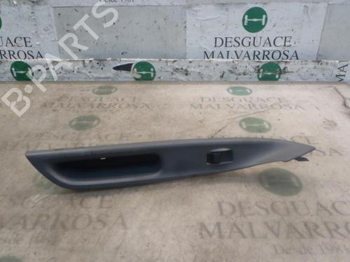 Used Right front window switch MAZDA 6 Saloon (GG) [2002-2008]  3799902