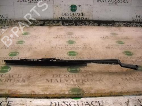 Used Front windshield wiper arm SEAT LEON (1M1) 1.9 TDI (110 hp) 3775442