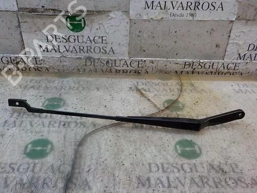 Used Front windshield wiper arm Front windshield wiper arm 3855458 3855458