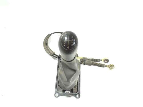 Used Gear lever DACIA SANDERO 1.5 dCi (75 hp) 7412613
