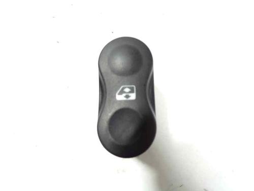 Used Left front window switch Left front window switch DACIA SANDERO 1.5 dCi (75 hp) 6794535 6794535