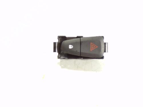 Used Warning switch Warning switch DACIA SANDERO II TCe 90 (B8M1, B8MA, B8AC) (90 hp) 8416208 8416208