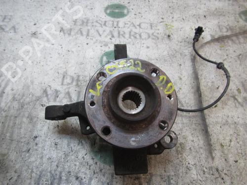 Used Right front steering knuckle Right front steering knuckle RENAULT CLIO III (BR0/1, CR0/1) 1.5 dCi (BR17, CR17) (86 hp) 3841699 3841699