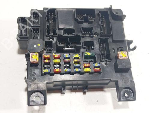 Used Fuse box Fuse box 38298511 38298511