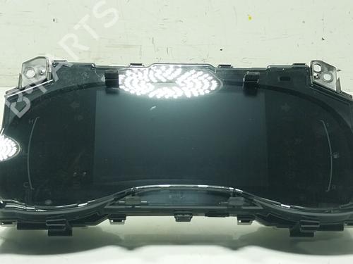 Used Instrument cluster TOYOTA YARIS CROSS (MXP_) 1.5 Hybrid (MXPJ10) (116 hp) 28208237