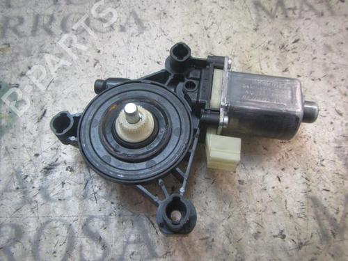 Used Right front window motor AUDI A3 Sportback (8VA, 8VF) [2012-2021]  4008744