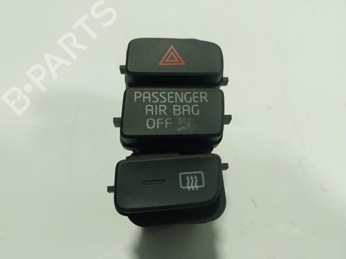 Used Warning switch Warning switch SEAT Mii (KF1, KE1) 1.0 (75 hp) 32103525 32103525