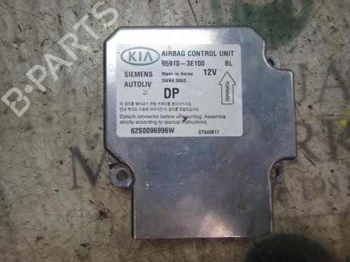 Used ECU airbags KIA SORENTO I (JC) 2.5 CRDi 4WD (140 hp) 3823221