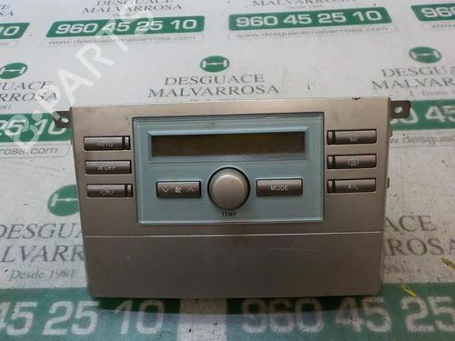 Climate control TOYOTA COROLLA Verso (ZER_, ZZE12_, R1_) 2.2 D-4D (AUR10_, AUR10R) | BP3869724I5 