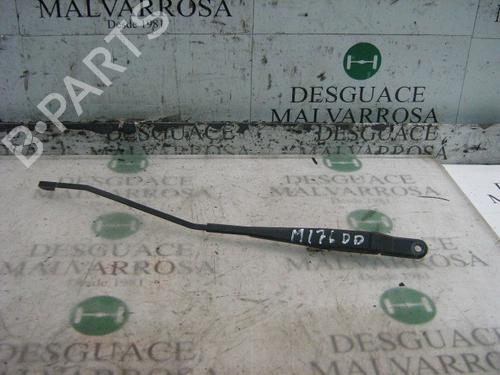 Used Front windshield wiper arm PEUGEOT 406 (8B) 2.0 HDI 90 (90 hp) 3793496