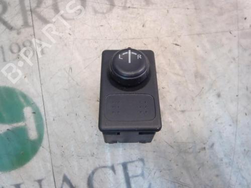 Used Mirror switch NISSAN ALMERA TINO (V10) 2.2 dCi (115 hp) 3813071