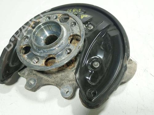Used Right rear steering knuckle Right rear steering knuckle MERCEDES-BENZ C-CLASS (W205) C 220 BlueTEC / d (205.002, 205.004) (170 hp) 39642578 39642578