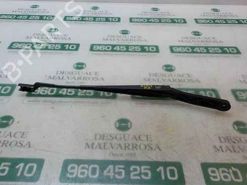 Used Front windshield wiper arm SKODA FABIA III (NJ3) 1.0 (75 hp) 3874183
