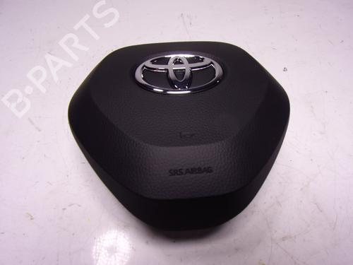 Used Driver airbag TOYOTA COROLLA Hatchback (_E21_, _EA1_, _EH1_) [2018-2025]  15899644