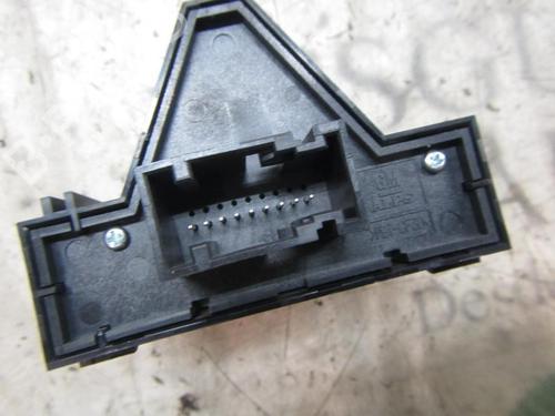 Warning switch OPEL CORSA D (S07) 1.3 CDTI (L08, L68) | BP3821433I22 - Image 2