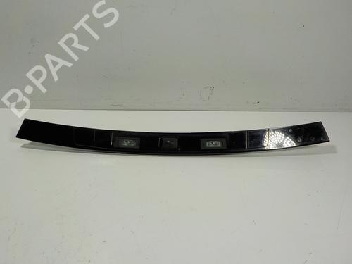 Used Tailgate handle Tailgate handle LAND ROVER DISCOVERY SPORT (L550) 2.0 D 4x4 (150 hp) 13707495 13707495