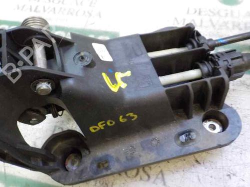 Gear lever PEUGEOT 208 I (CA_, CC_) 1.6 BlueHDi 100 | BP7412467M90