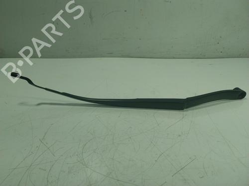 Used Front windshield wiper arm HYUNDAI i40 I (VF) 1.7 CRDI (141 hp) 17608640