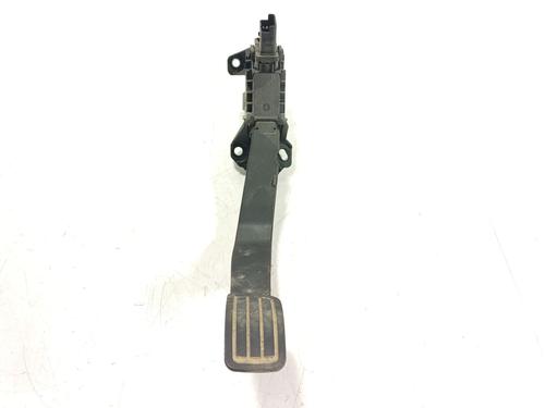 Used Pedal Pedal 36787862 36787862