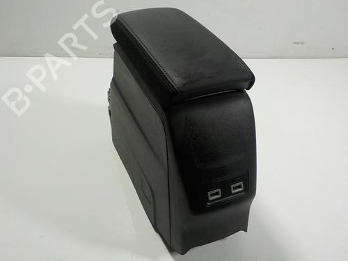 Armrest / Center console PEUGEOT 208 II (UB_, UP_, UW_, UJ_) 1.2 PureTech 100 | BP11946869I20 
