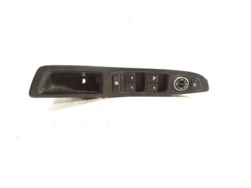 Used Left front window switch Left front window switch HYUNDAI i20 II (GB, IB) [2014-2021] 9498433 9498433