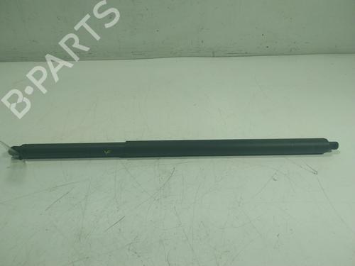 Used Tailgate lift support Tailgate lift support MERCEDES-BENZ GLA-CLASS (X156) GLA 180 (156.942) (122 hp) 16903285 16903285