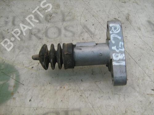 Used Clutch slave cylinder SUZUKI GRAND VITARA I (FT, HT) 2.0 HDI 110 16V 4x4 (SQ420D, TD83V, JA420WD) (109 hp) 14297825