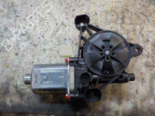 Used Right front window motor Right front window motor SEAT LEON ST (5F8) 1.6 TDI (110 hp) 3997772 3997772
