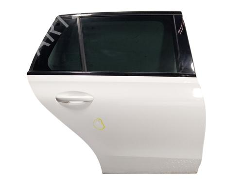 Used Right rear door MERCEDES-BENZ C-CLASS (W206) C 200 (206.042) (204 hp) 32162271