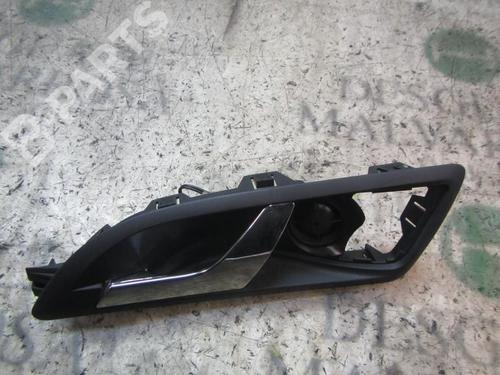 Used Rear left interior door handle Rear left interior door handle SKODA YETI (5L) 1.2 TSI (105 hp) 4010696 4010696
