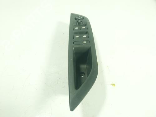 Used Left front window switch Left front window switch PEUGEOT 208 II (UB_, UP_, UW_, UJ_) 1.2 PureTech 100 (101 hp) 23039985 23039985