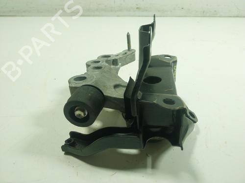 Used Engine mount Engine mount TOYOTA YARIS (_P21_, _PA1_, _PH1_) 1.5 (MXPA11) (125 hp) 24442968 24442968