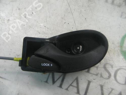 Poignée intérieure avant gauche FORD FOCUS I (DAW, DBW) [1998-2009]  3780089