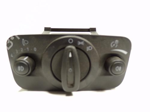 Used Headlight switch Headlight switch FORD KUGA II (DM2) 1.5 EcoBoost (150 hp) 11189620 11189620