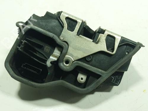 Front left lock BMW 3 Convertible (E93) 325 d | BP27215795C98 - Image 2