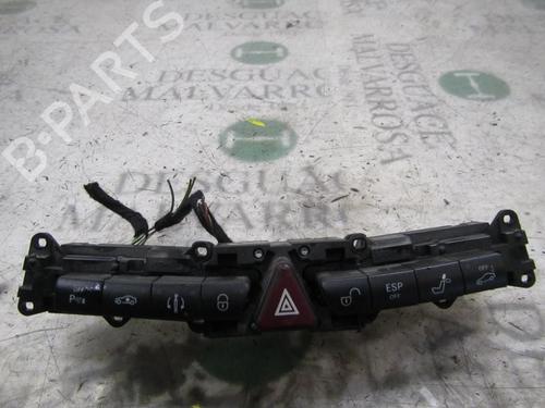 Used Warning switch Warning switch MERCEDES-BENZ S-CLASS (W220, V220) [1998-2005] 3827280 3827280