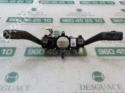 Used Steering column stalk SEAT LEON (1P1) 1.6 TDI (105 hp) 3870396