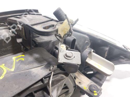 Right headlight BMW 1 (E81) 116 d | BP39732500C29 - Image 4