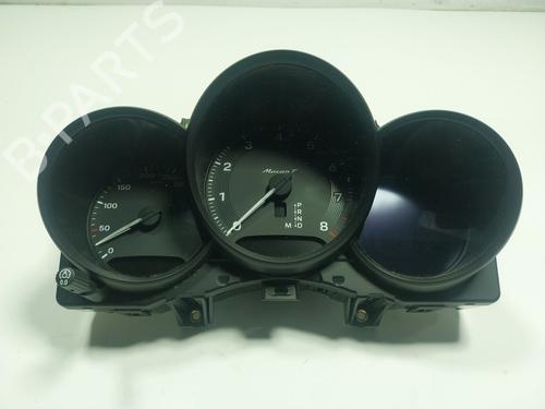 Used Instrument cluster PORSCHE MACAN (95B) [2014-2025]  18078045