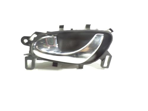 Venstre bagtil invendig håndtag NISSAN QASHQAI II SUV (J11, J11_) 1.2 DIG-T (115 hp) 6921343