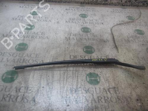 Used Front windshield wiper arm CITROËN C4 I (LC_) 1.6 HDi (90 hp) 3831985