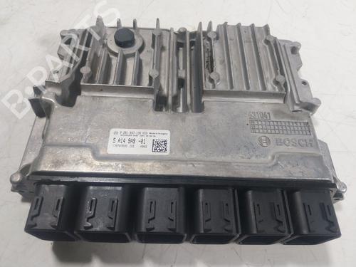 Used Engine control unit (ECU) BMW 1 (F40) 118 d (150 hp) 19731830