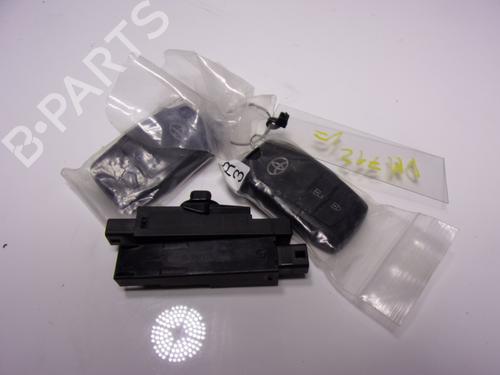 Used Ignition barrel TOYOTA YARIS CROSS (MXP_) 1.5 Hybrid (MXPJ10) (116 hp) 15839667